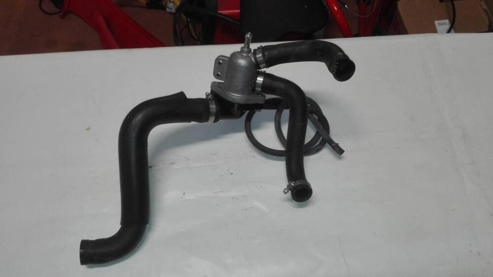 Valvola termostatica Suzuki Bandit 650 (2)