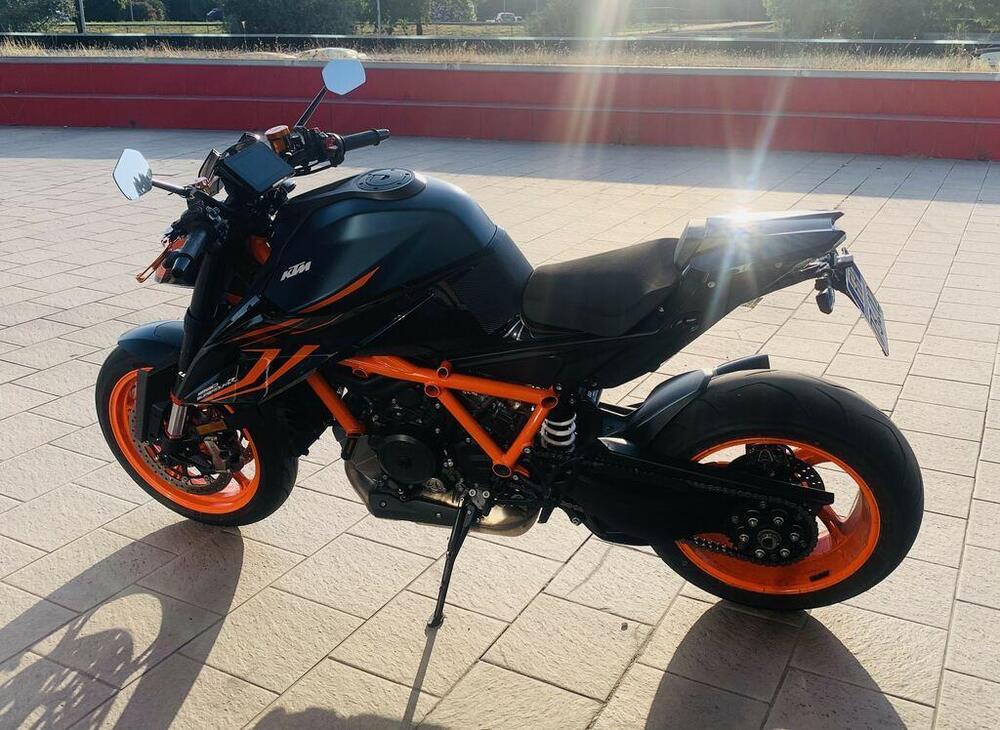 KTM 1290 Super Duke R (2022 - 23) (2)