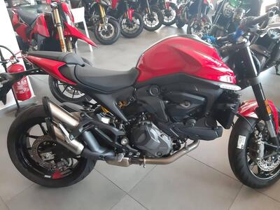 Ducati Monster 937 (2021 - 25) nuova