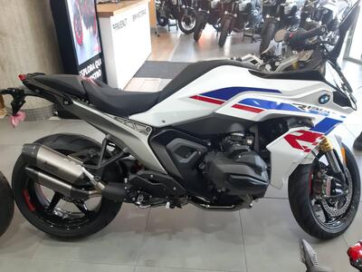 Bmw R 1300 RS (2026) nuova