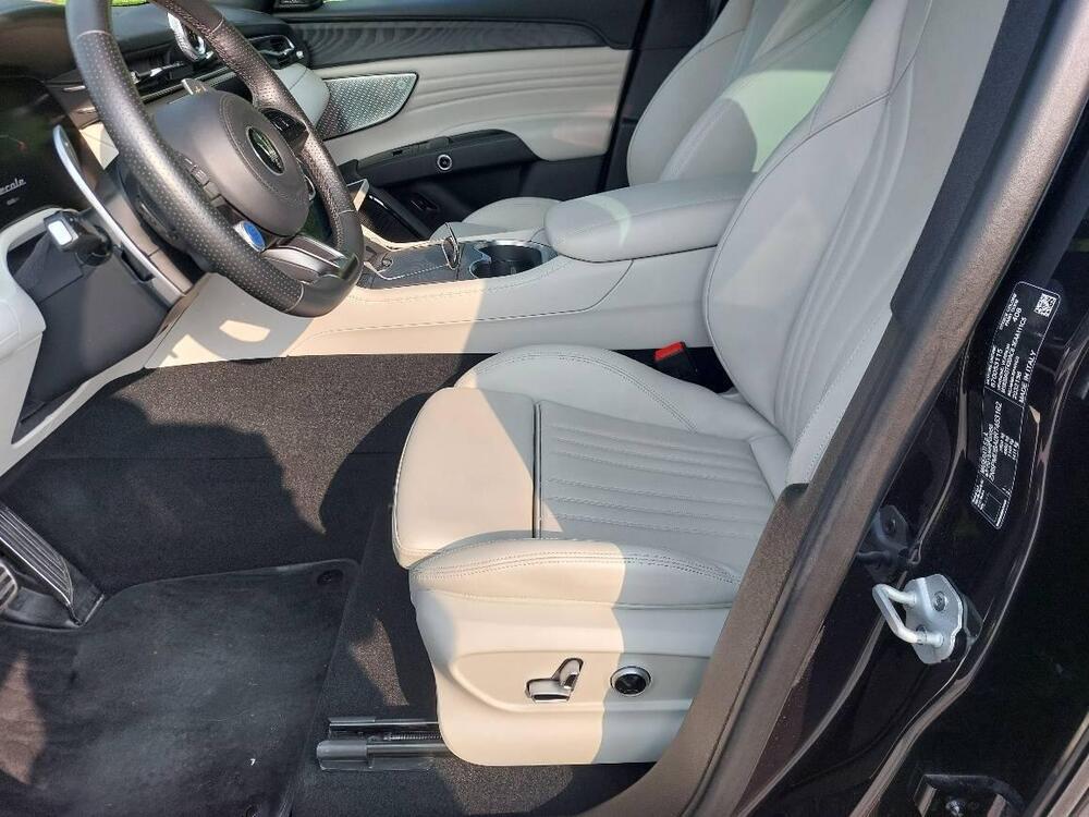 Maserati Grecale usata a Novara (4)