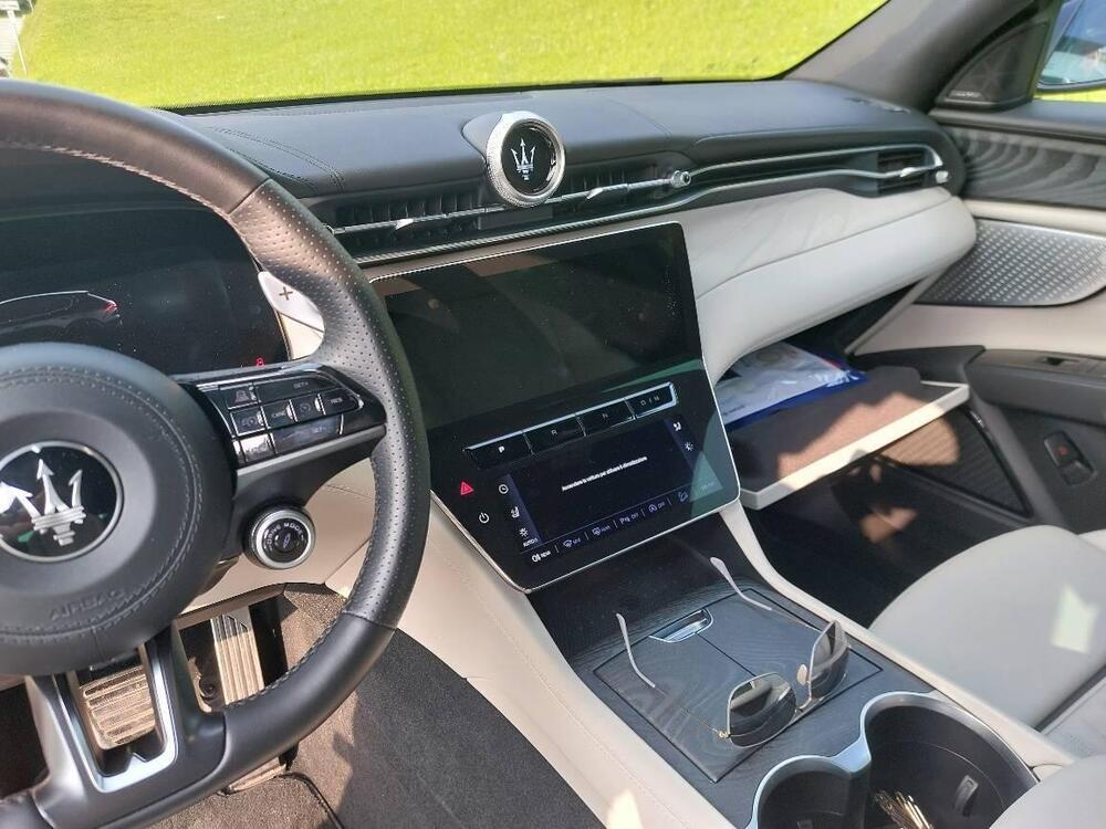 Maserati Grecale usata a Novara (14)