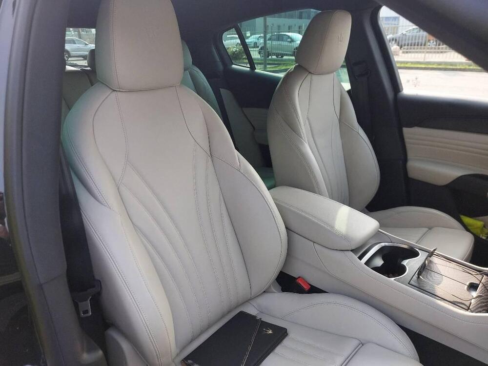 Maserati Grecale usata a Novara (16)