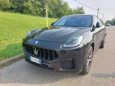 Maserati Grecale 2.0 mhev Modena 330cv auto del 2024 usata a Arona