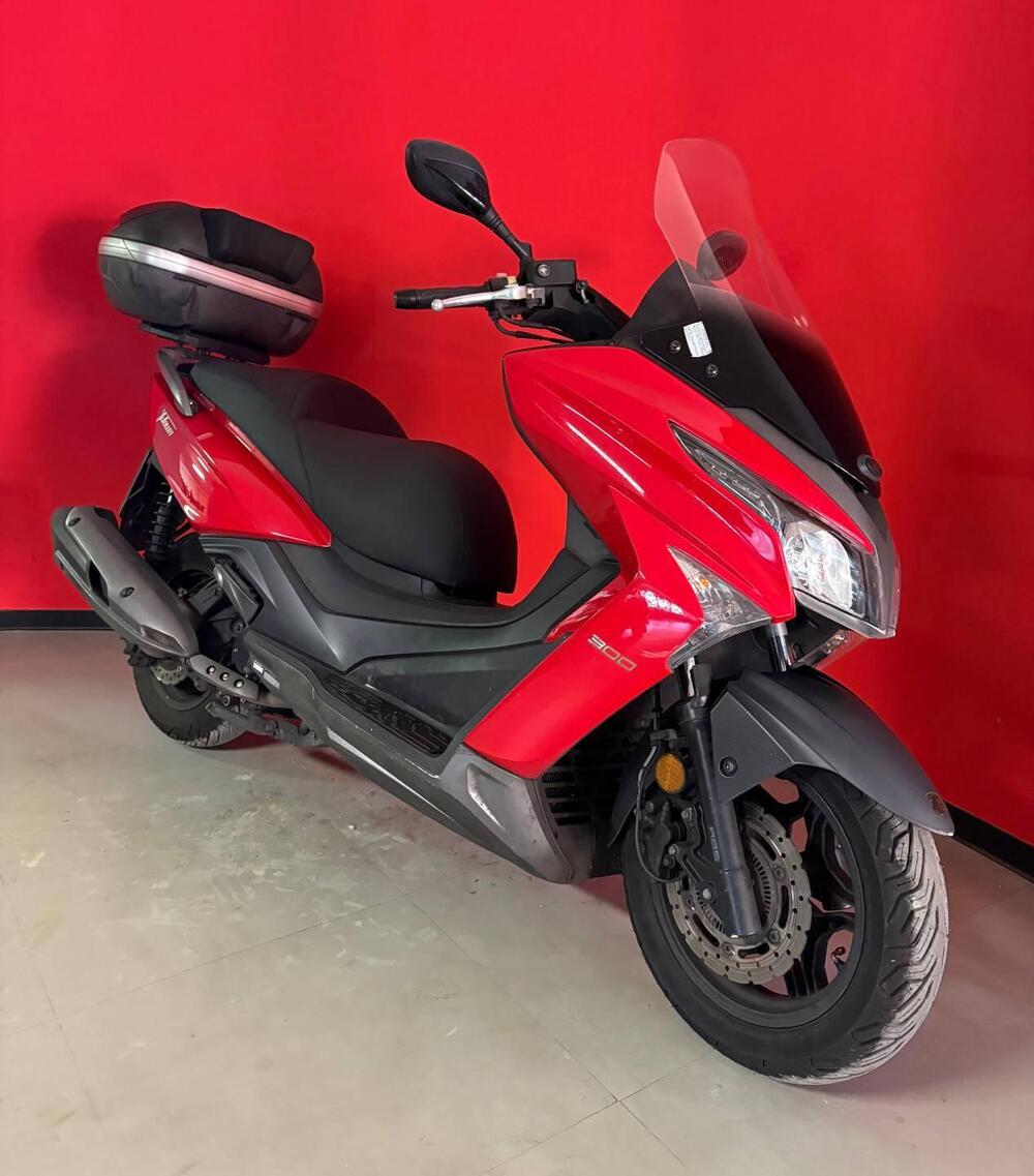 Kymco X-Town 300i ABS (2016 - 20) (2)