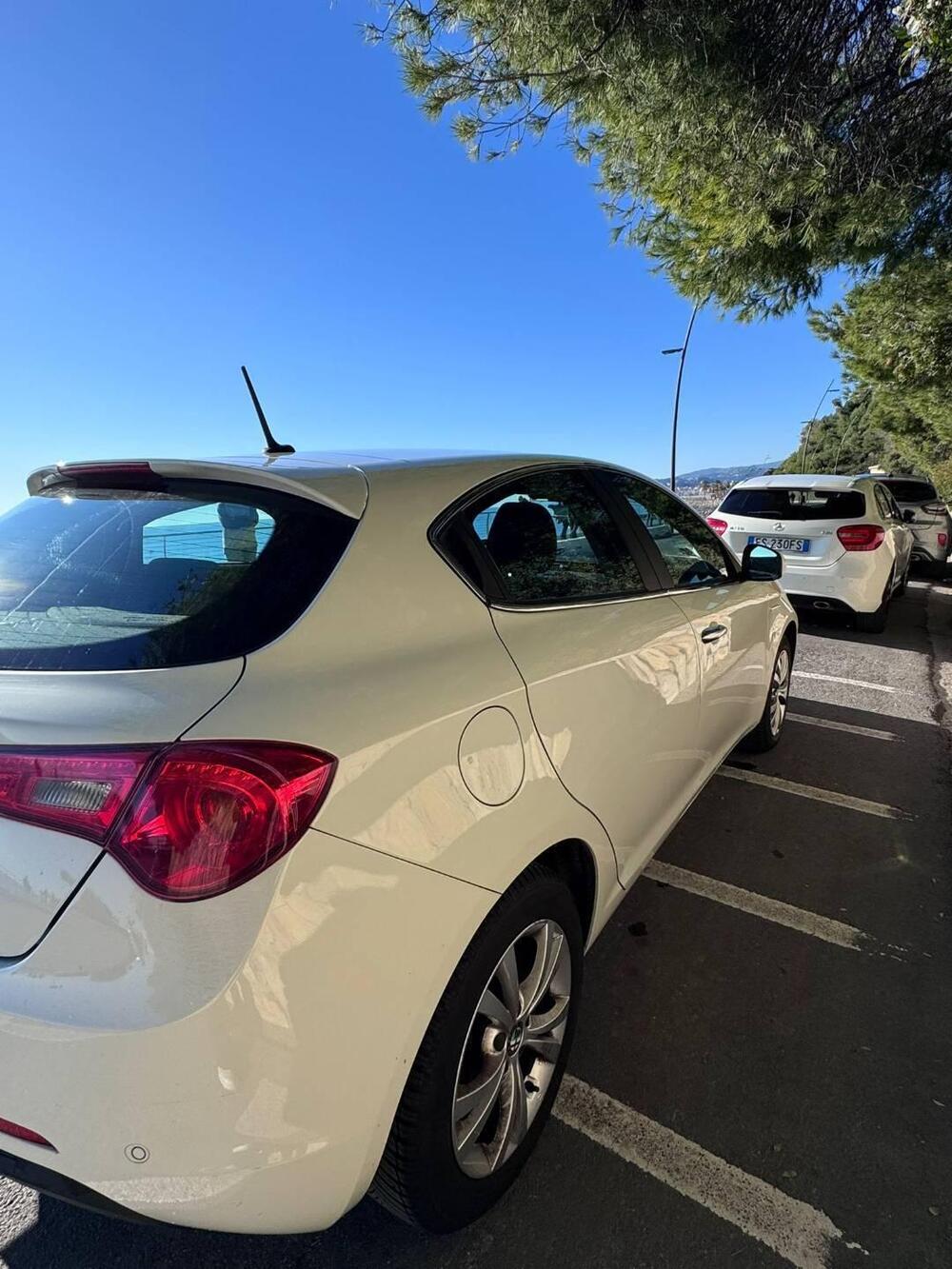 Alfa Romeo Giulietta usata a Imperia (4)