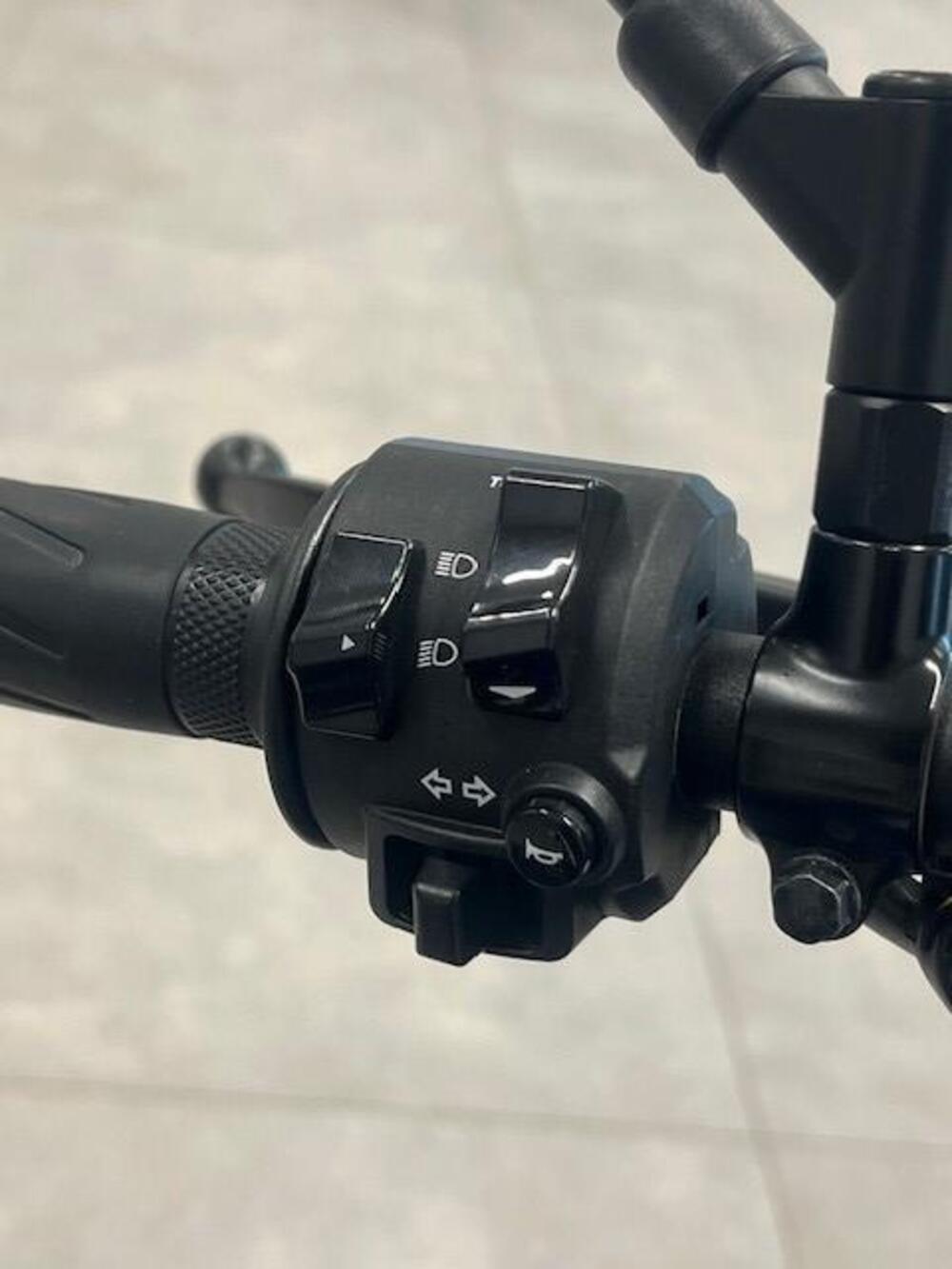 Yamaha MT-09 SP (2018 - 20) (13)