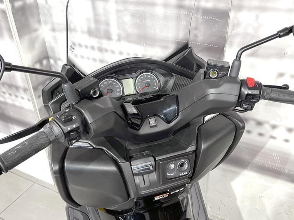 Suzuki Burgman 400 (2022 - 24) (6)