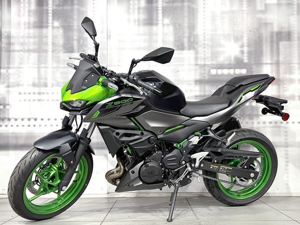 Kawasaki Z 500 SE (2024 - 26) (6)