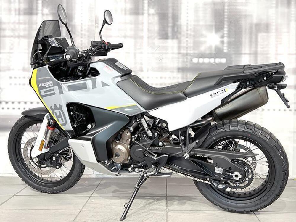 Husqvarna Norden 901 (2022 - 26) (2)
