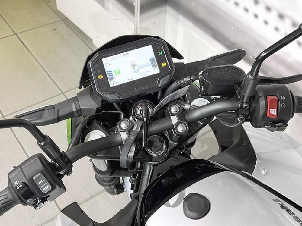 Kawasaki Z e-1 (2024 - 25) (6)