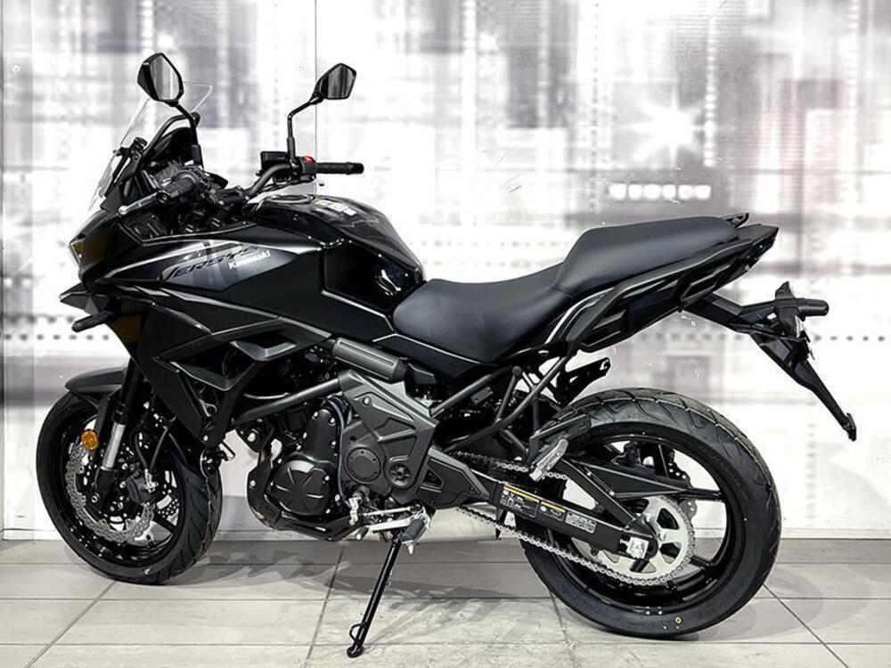 Kawasaki Versys 650 (2025 - 26) (2)