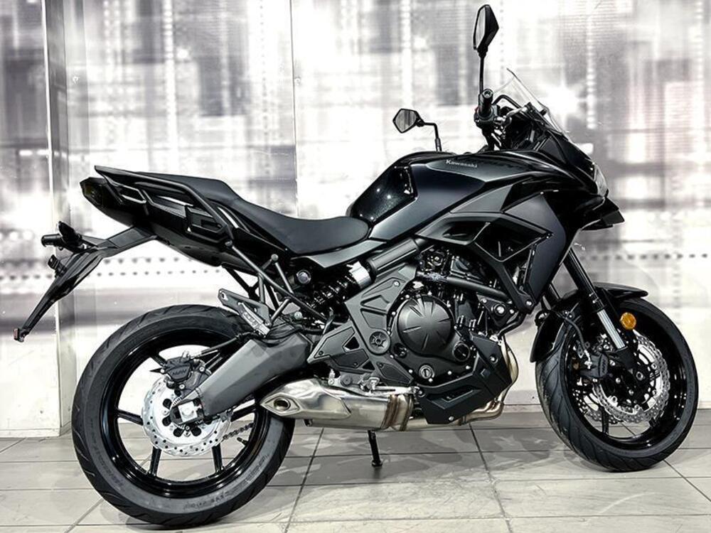 Kawasaki Versys 650 (2025 - 26) (8)