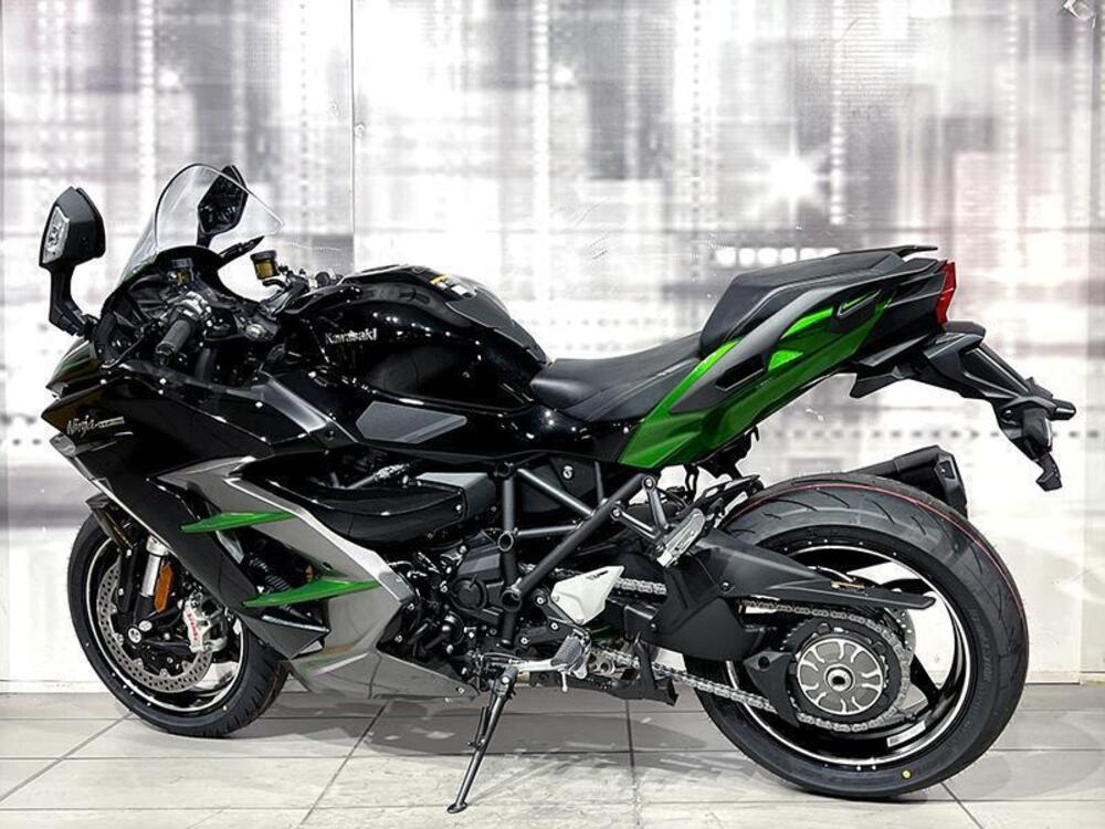 Kawasaki Ninja H2 SX SE (2023 - 26) (2)