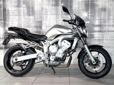 Yamaha FZ6 (2004 - 07) usata