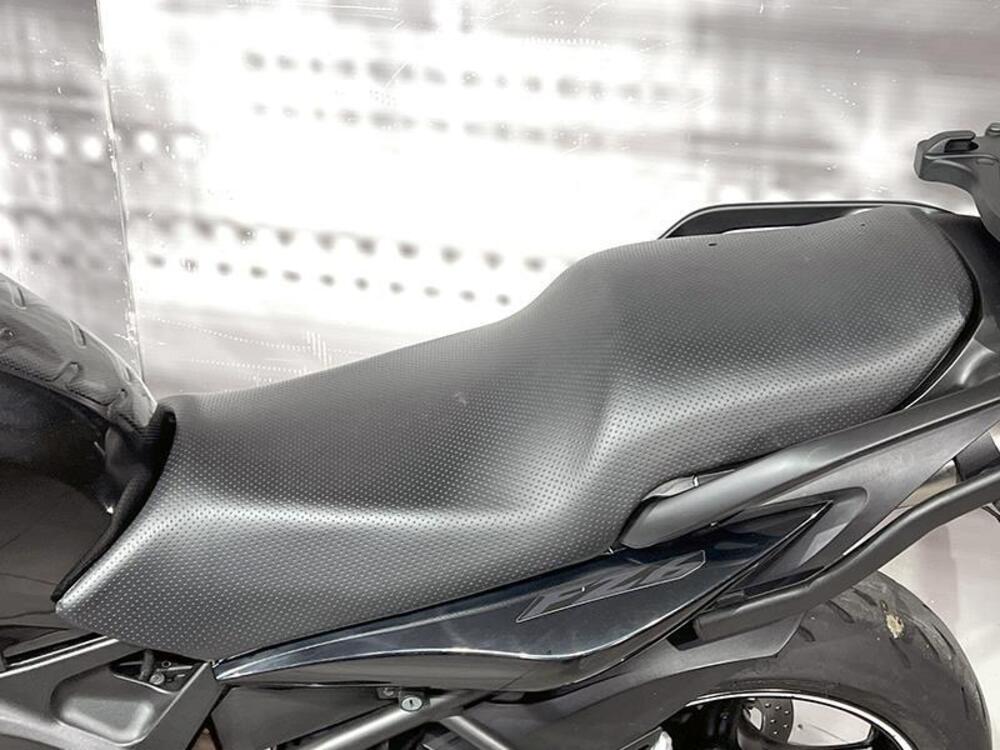 Yamaha FZ6 (2004 - 07) (5)