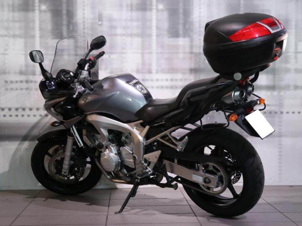 Yamaha FZ6 Fazer (2004 - 07) (2)