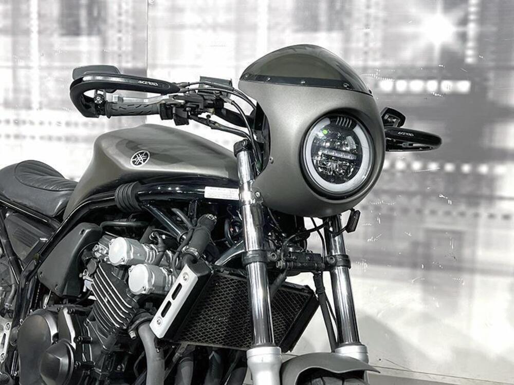 Yamaha FZS 600 Fazer (2002 - 03) (8)