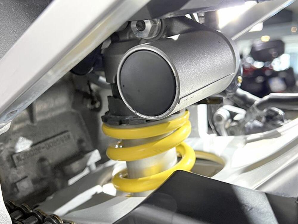 Yamaha YZF R6 (1999 - 00) (4)