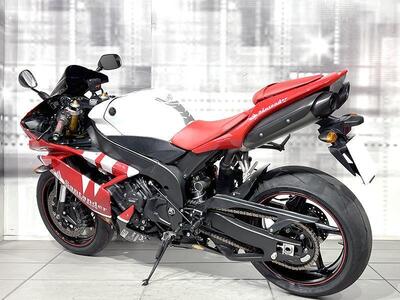 Yamaha YZF R1 (2006 - 07) usata
