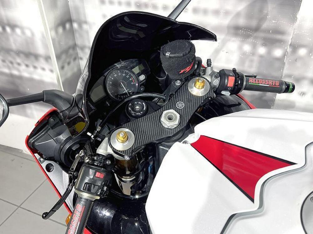 Yamaha YZF R1 (2006 - 07) (5)