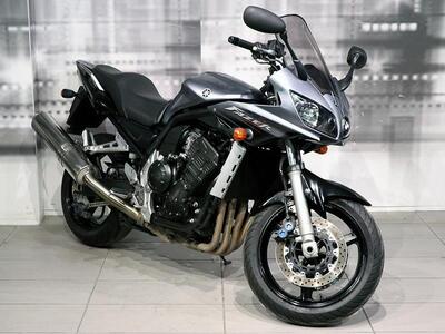 Yamaha FZS 1000 Fazer usata