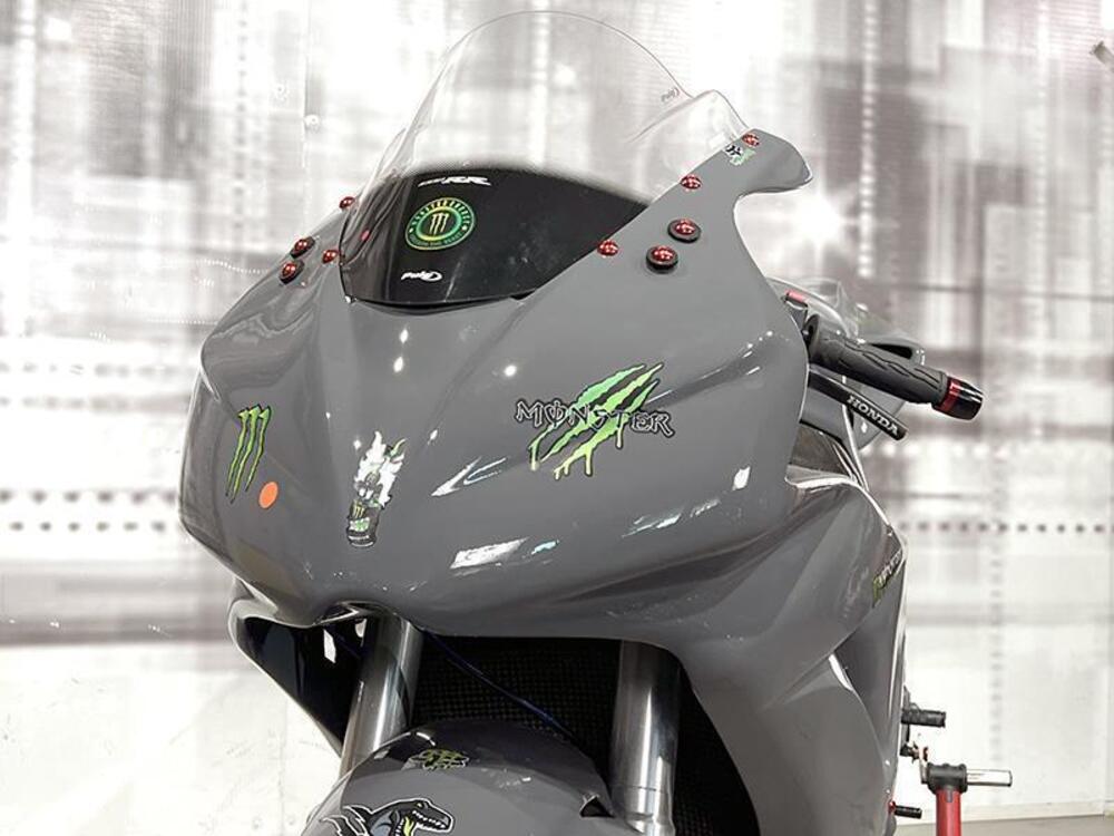 Honda CBR 1000 RR Fireblade (2006 - 07) (9)