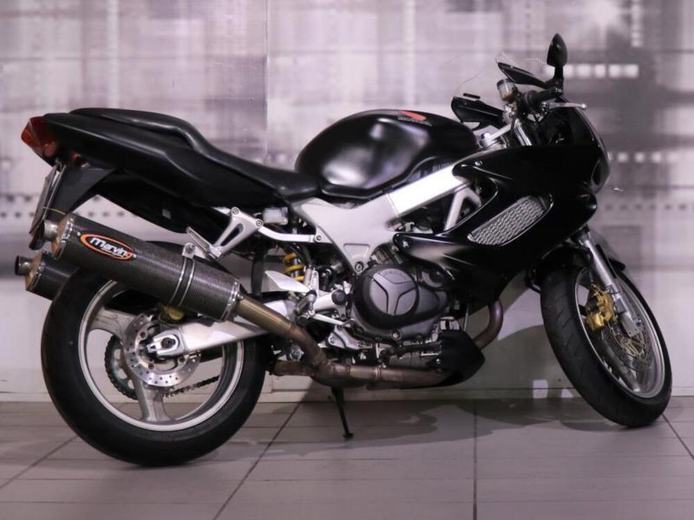 Honda VTR 1000 F Firestorm (1997 - 00) (8)