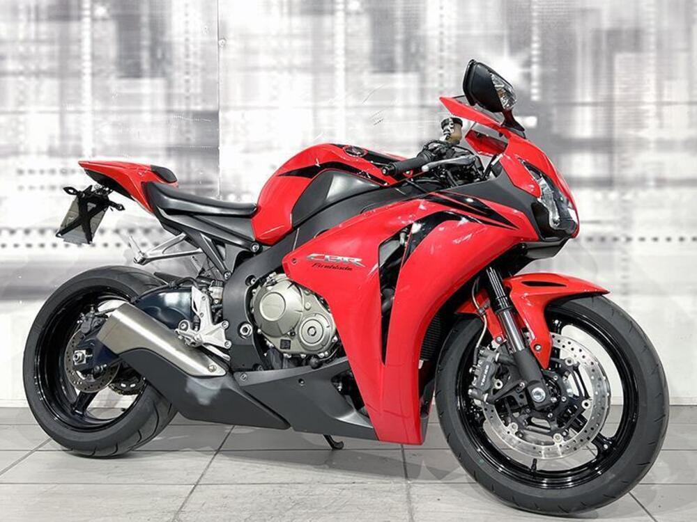 Honda CBR 1000 RR Fireblade (2012 - 16)