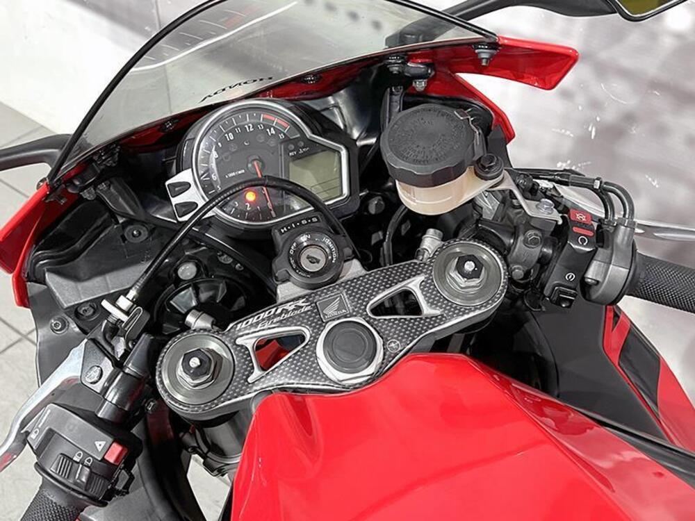 Honda CBR 1000 RR Fireblade (2012 - 16) (6)