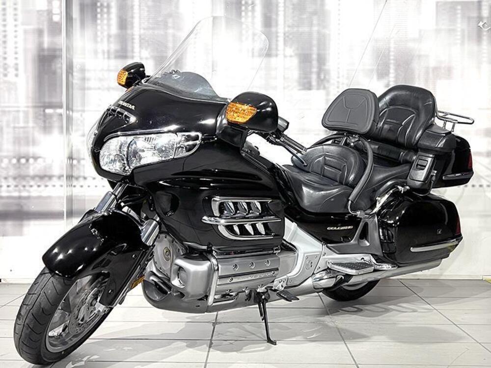 Honda GL 1800 Gold Wing (2000 - 05) (7)