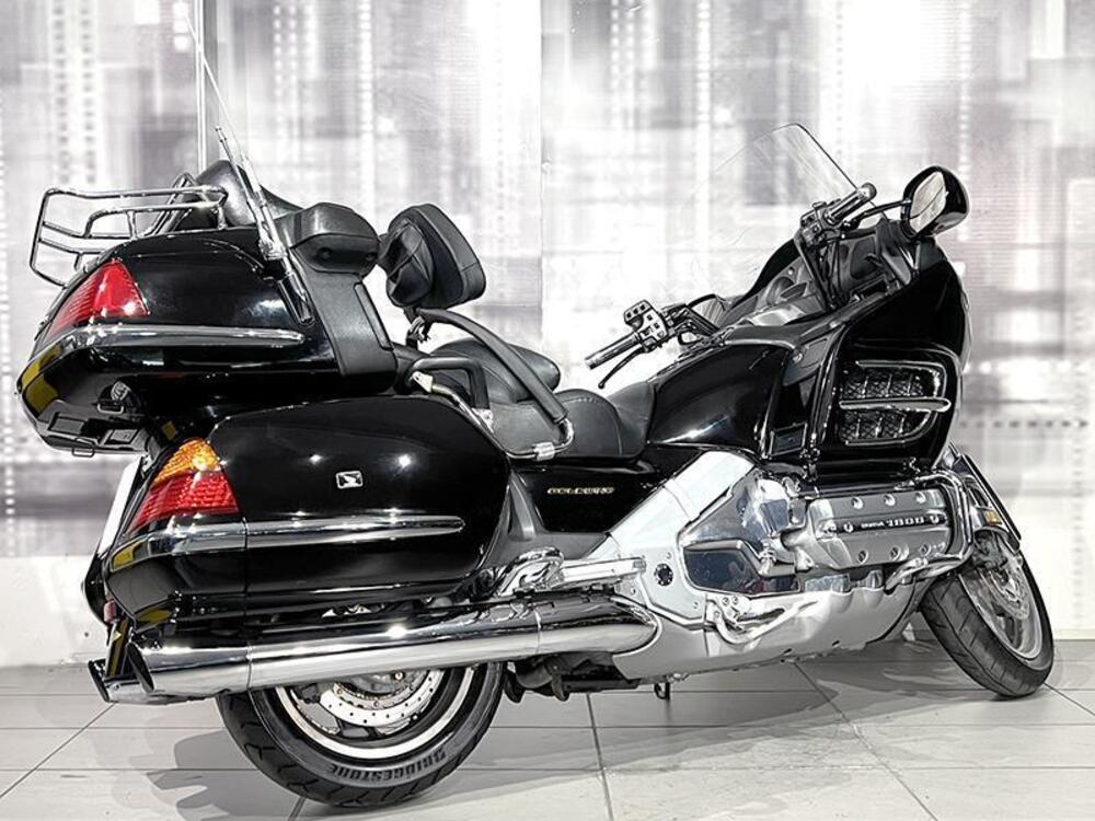Honda GL 1800 Gold Wing (2000 - 05) (8)