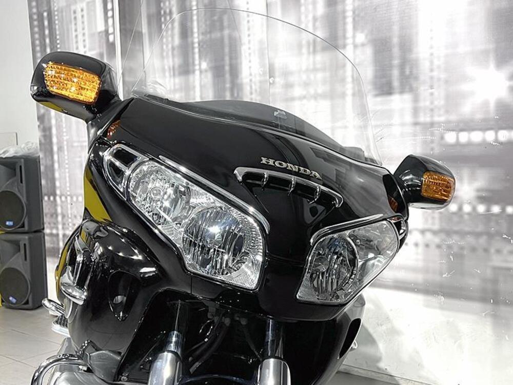 Honda GL 1800 Gold Wing (2000 - 05) (9)