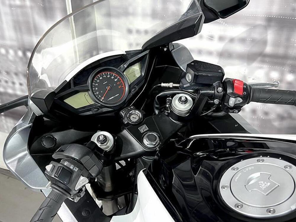Honda VFR 1200 F ABS (2009 - 16) (6)