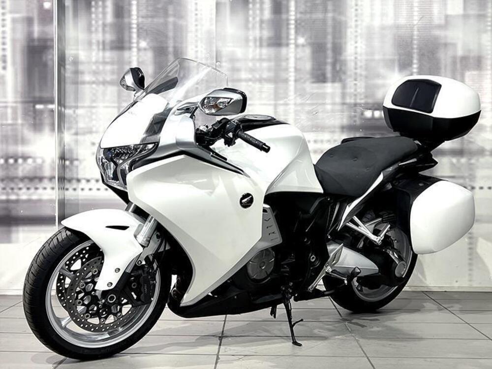 Honda VFR 1200 F ABS (2009 - 16) (7)