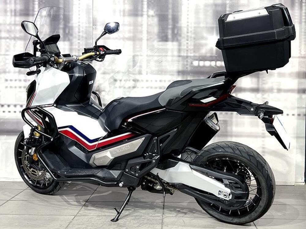 Honda X-ADV 750 (2017) (2)
