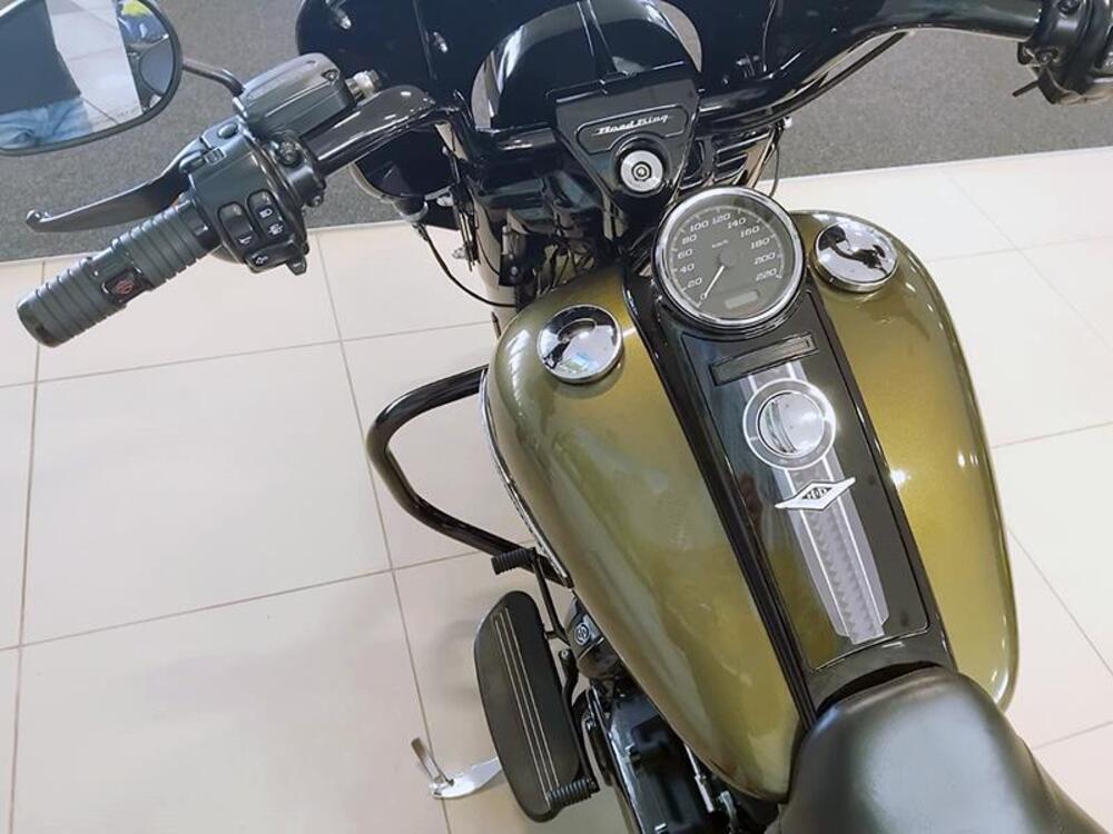 Harley-Davidson 107 Road King (2017) - FLHR (7)