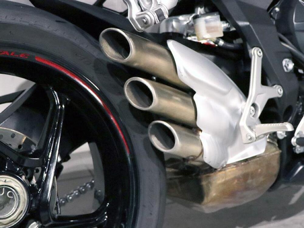 MV Agusta Brutale 800 RR (2015 - 16) (3)