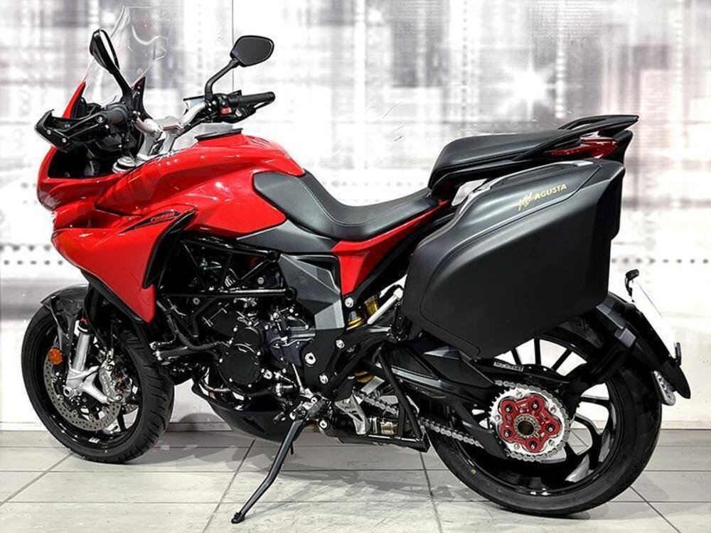 MV Agusta Turismo Veloce 800 Rosso (2021 - 23) (2)