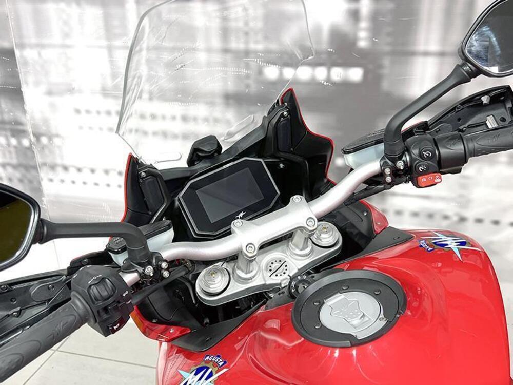 MV Agusta Turismo Veloce 800 Rosso (2021 - 23) (6)