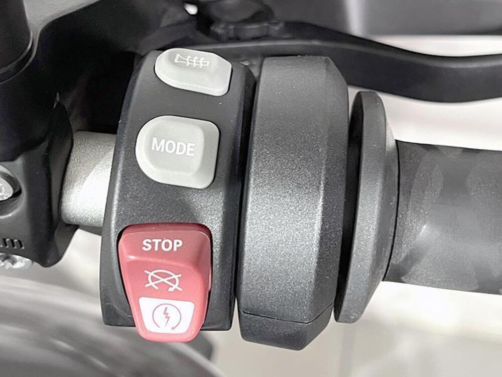 Bmw R 1200 R (2015 - 16) (4)