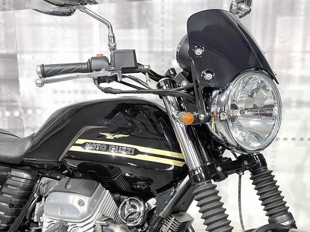 Moto Guzzi V7 Classic (2008 - 12) (4)