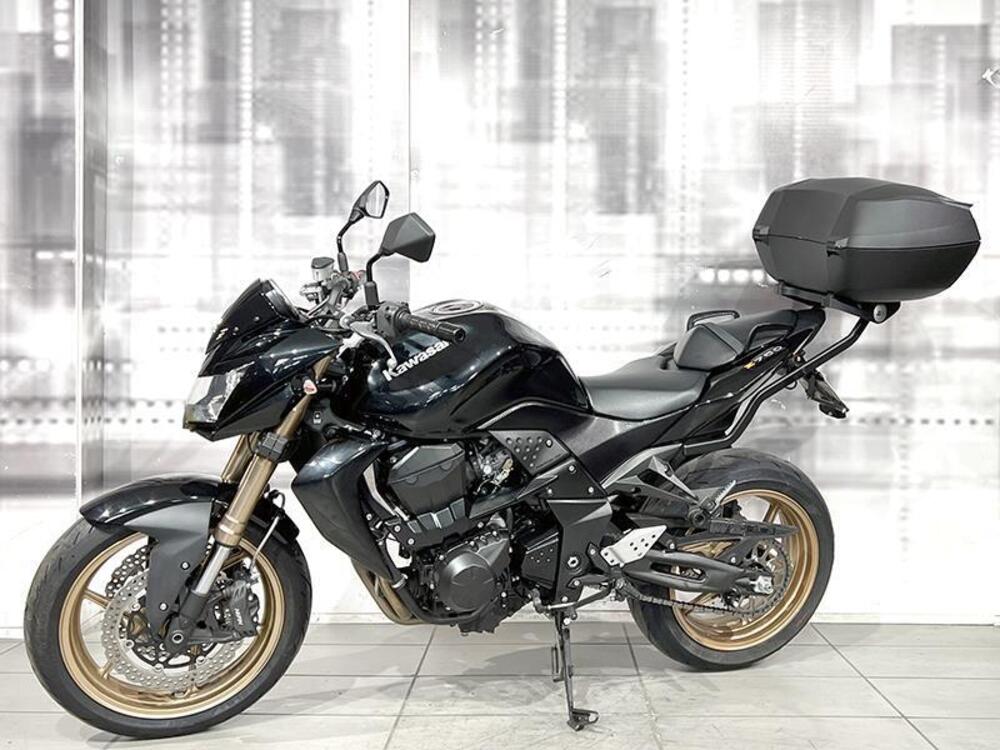 Kawasaki Z 750 R (2011 - 14) (7)