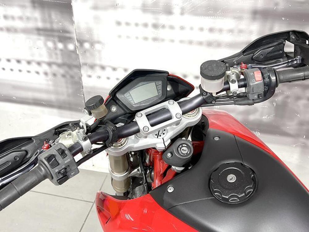 Ducati Hypermotard 1100 S (2007 - 09) (6)