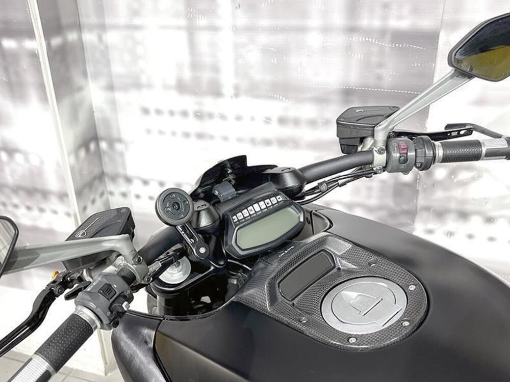 Ducati Diavel 1200 (2010 - 13) (6)