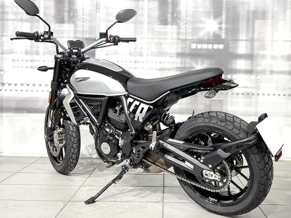 Ducati Scrambler 800 Icon (2023 - 24) (2)