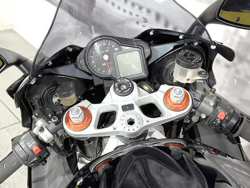 Aprilia RSV 1000 R (2006 - 09) (6)