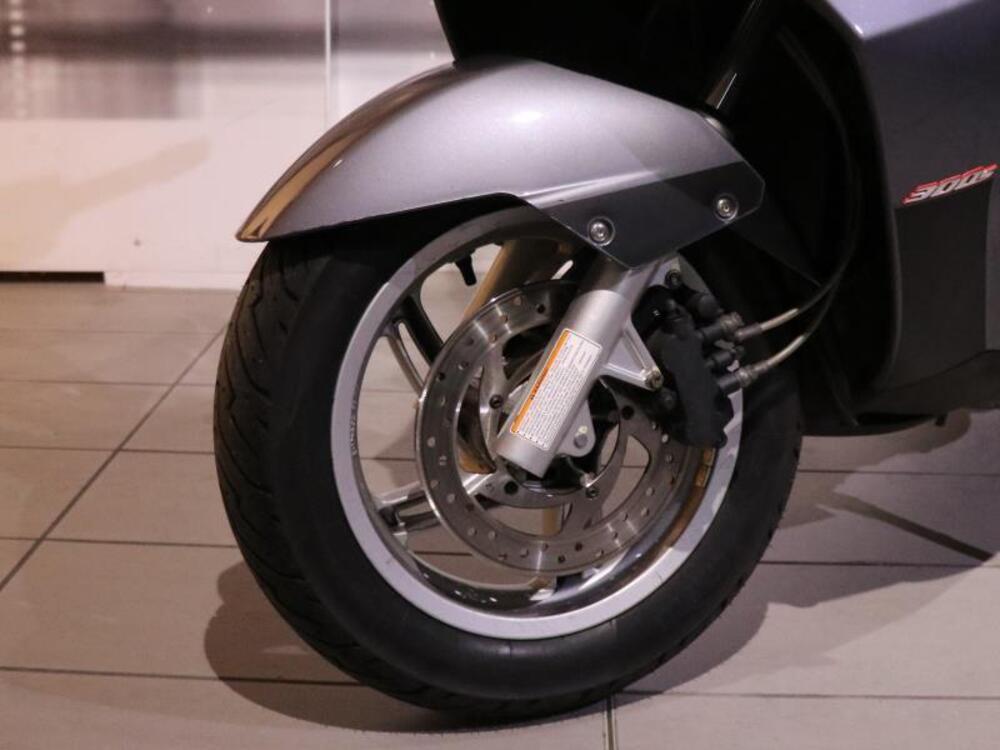 Aprilia Atlantic 300 (2010 - 14) (3)