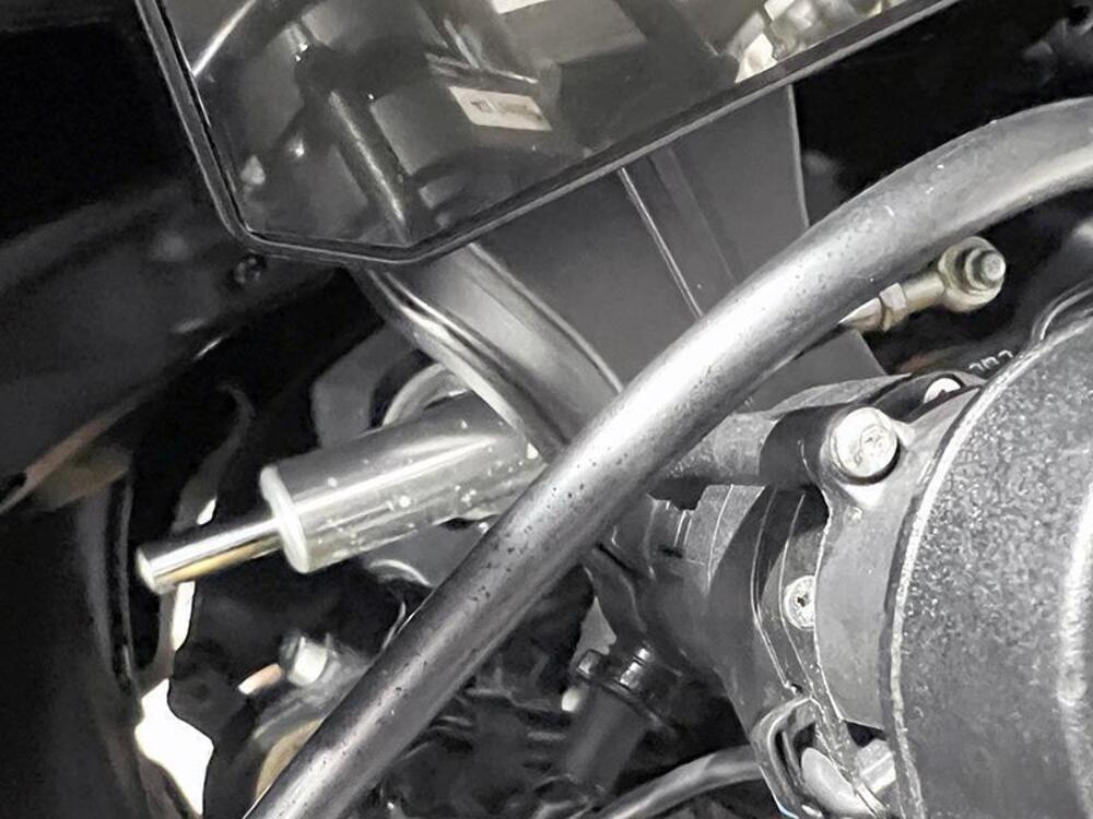 Aprilia RSV4 1100 (2021 - 24) (5)