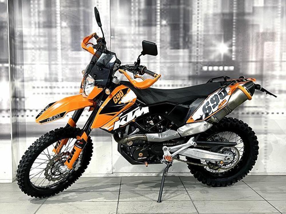 KTM 690 Enduro R (2009 - 11) (6)